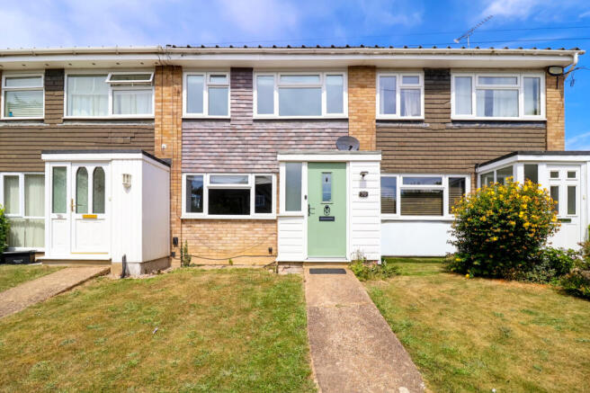 3 bed property, in Fairacres, £410,000