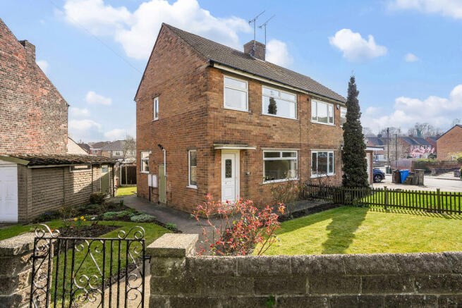 3 bed property, in Retford Road, £180,000