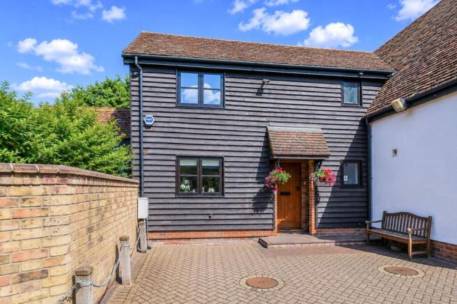 3 bed property, in West End, £625,000