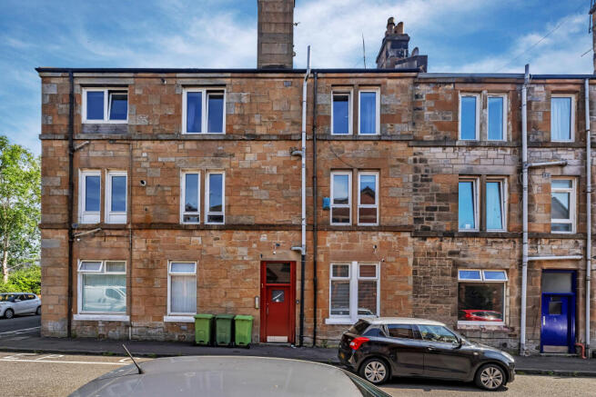 1 bed property, in Thistle Street, £65,000