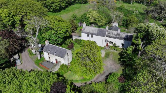 4 bed property, in Lybster House, £470,000