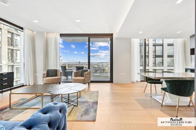 2 bed property, in Casson Square, £1,650,000