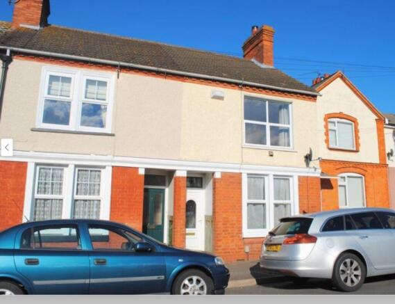 2 bed property, in Trafford Road, £230,000