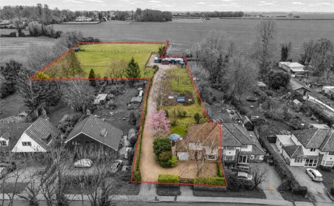 3 bed property, in Harlton Road, £750,000