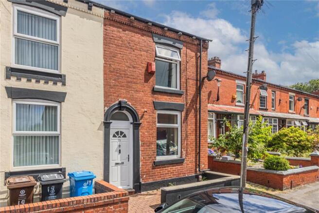 2 bed property, in Eastbourne Street, £169,000