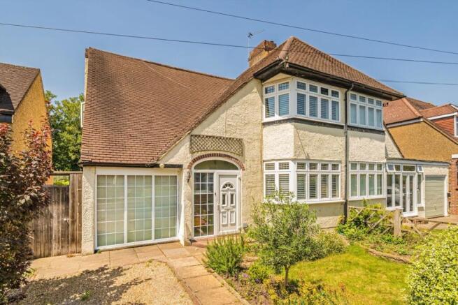 4 bed property, in Ormond Drive, £1,200,000