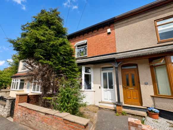 2 bed property, in Skerry Hill, £130,000