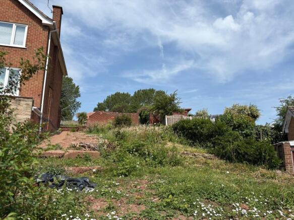 Land, in Building Plot adjacent 172 Shelford Road, £75,000