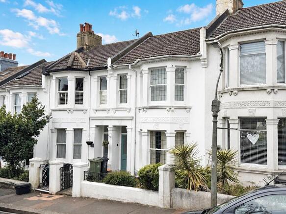 3 bed property, in Edburton Avenue - BN1, £725,000