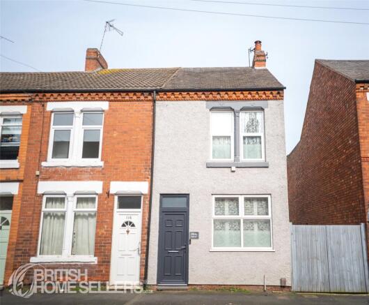 2 bed property, in Ratcliffe Road, £180,000