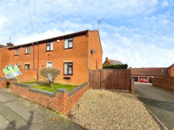 3 bed property, in Dovecote Mews, £115,000