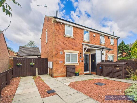 3 bed property, in Lambton Road, £140,000