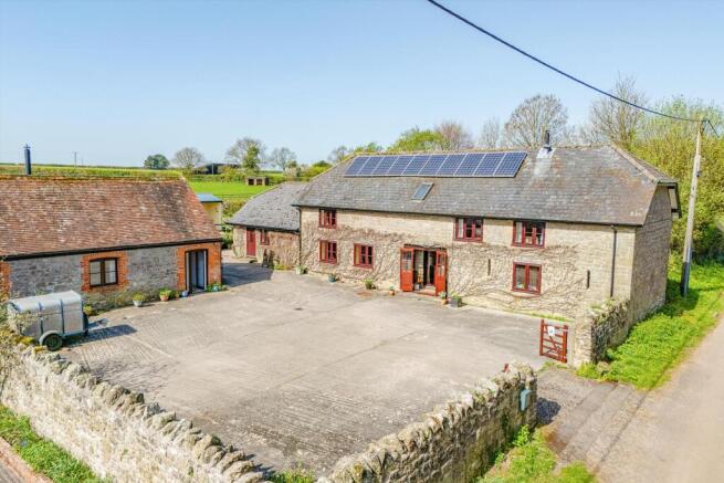 5 bed property, in Pen Selwood, £1,395,000