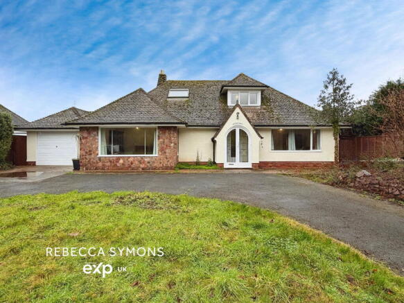 4 bed property, in Gildencroft, £500,000