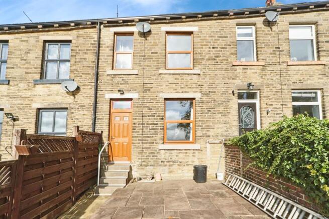 2 bed property, in Laythorpe Terrace, £270,000