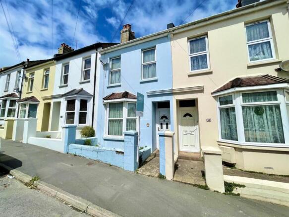 3 bed property, in Evelyn Avenue, £240,000