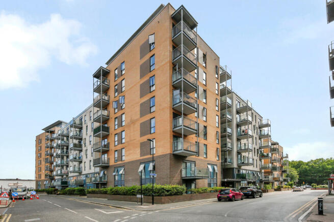 2 bed property, in Jude Street, £300,000
