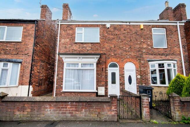 3 bed property, in Cecil Street, £90,000