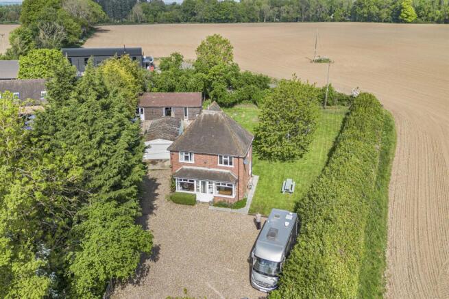 3 bed property, in Harpsden Road, £1,025,000