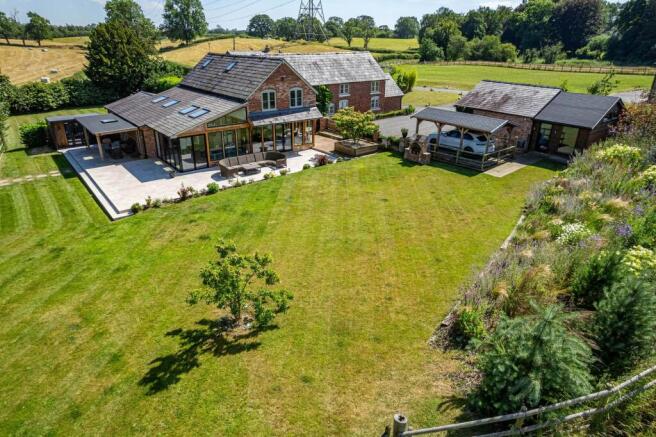 5 bed property, in Tanyard Farm, £2,750,000