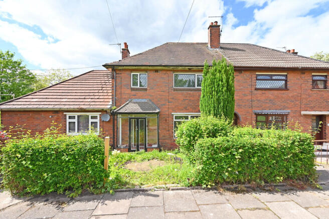 3 bed property, in Irene Avenue, £135,000