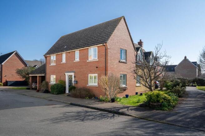 4 bed property, in Stevensons Road, £575,000