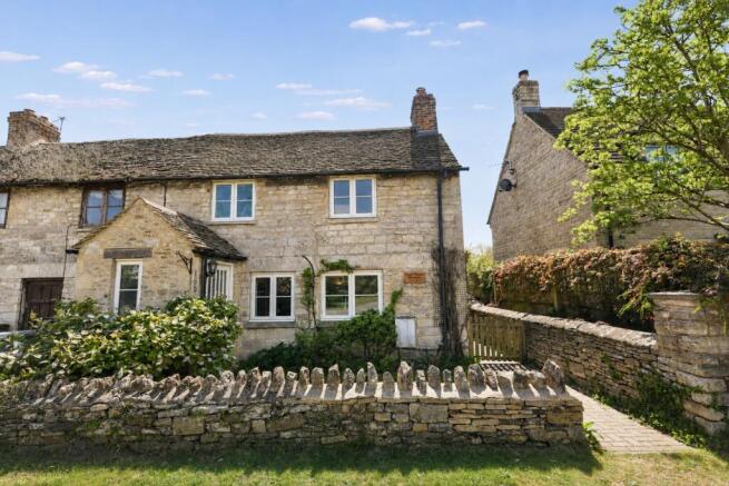 3 bed property, in 160 Main Road Long Hanborough, £495,000