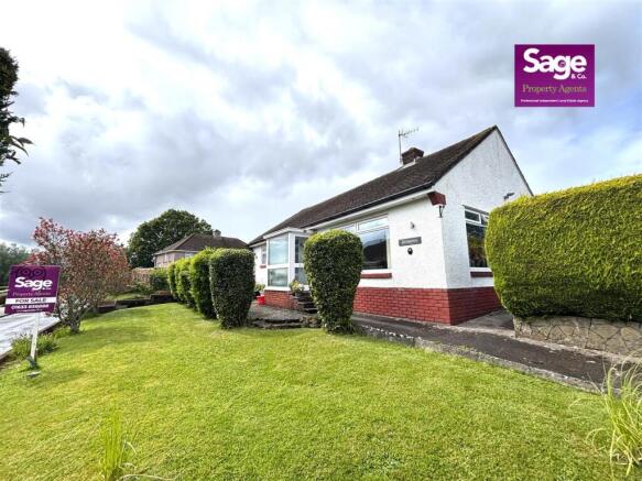 2 bed property, in Hillcrest, £290,000