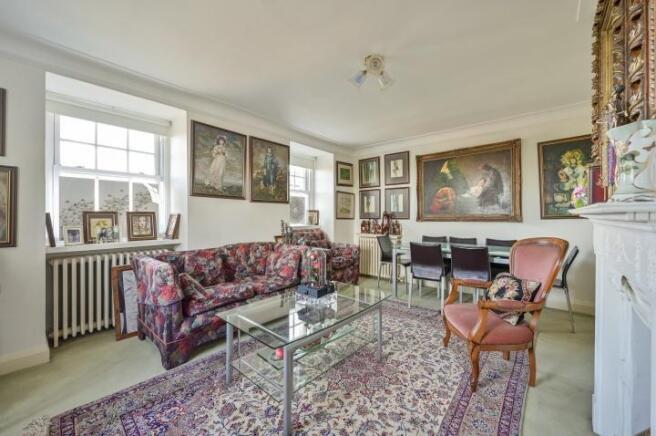 3 bed property, in Putney Hill, £550,000