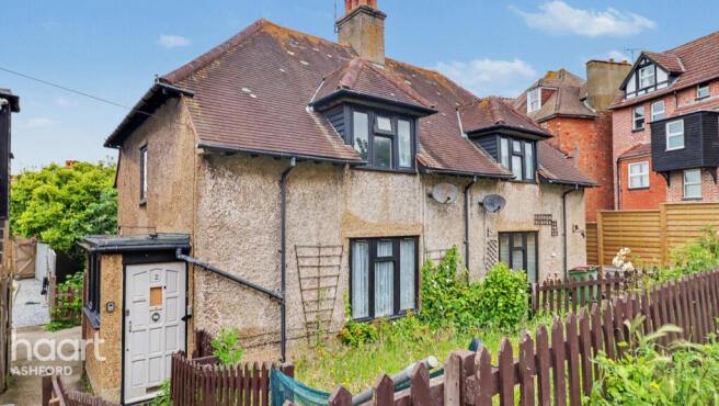 3 bed property, in The Durlocks, £236,250