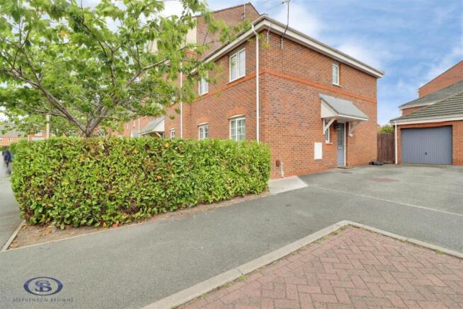 3 bed property, in Bateman Close, £180,000