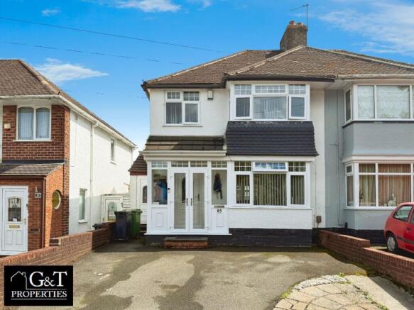 3 bed property, in Rosemary Crescent, £245,000