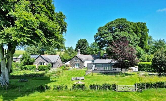 6 bed property, in Widecombe-in-the-Moor, £1,100,000