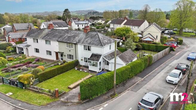 2 bed property, in Coronation Cottages, £255,000