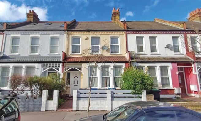 3 bed property, in Thornton Heath CR7, £400,000