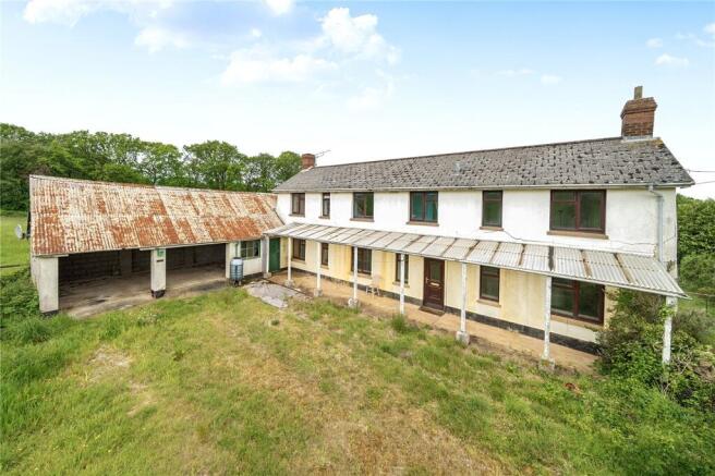 3 bed property, in 12.15 Acres - Bow, £700,000