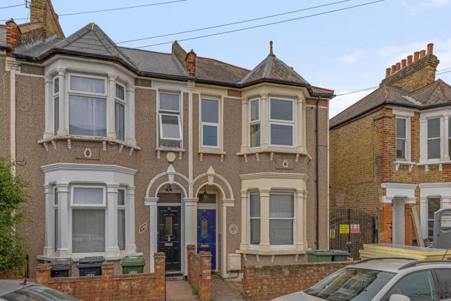 3 bed property, in Rathfern Road, £650,000