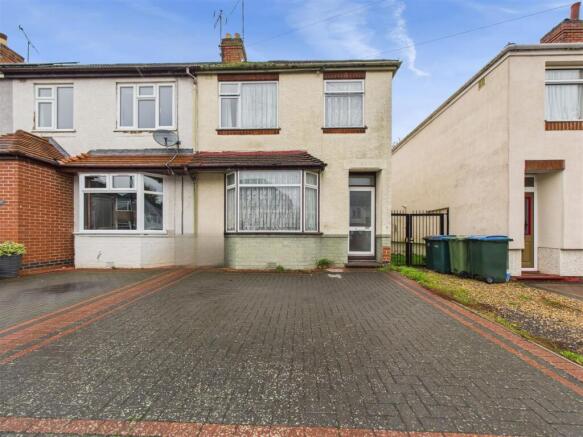 3 bed property, in Rothersay Avenue, £170,000