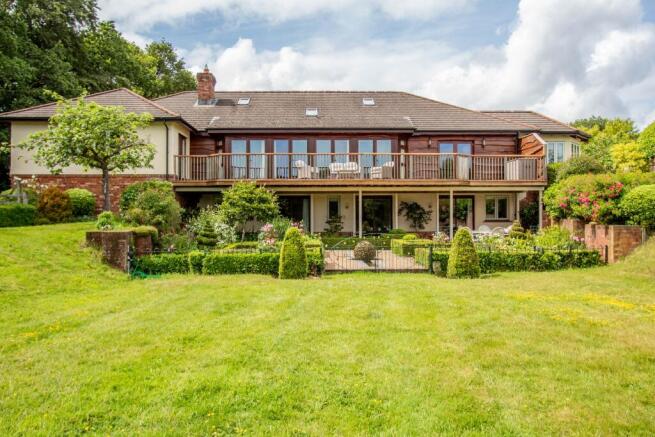5 bed property, in West Hill Road, £1,850,000