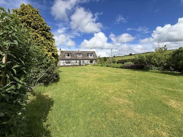 3 bed property, in Culdoach Road, £420,000