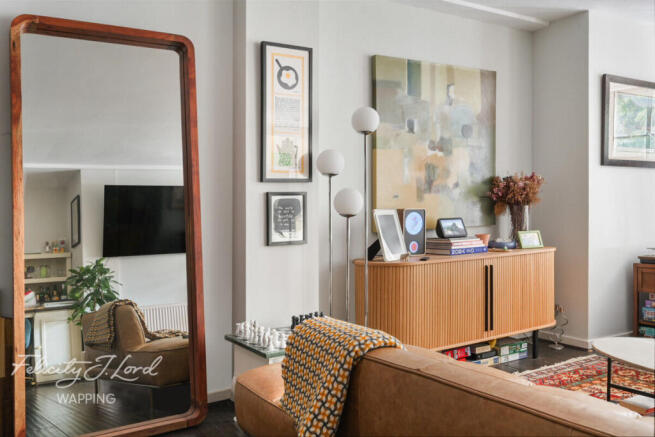 2 bed property, in Boyd Street, £695,000