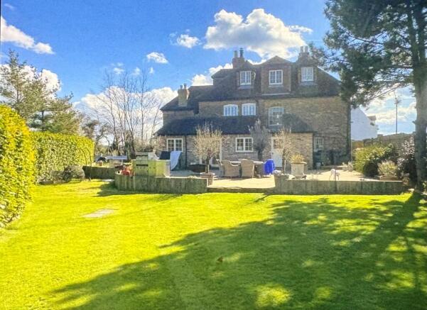 5 bed property, in Fleming Road, £1,100,000