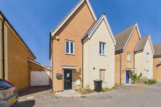4 bed property, in Rook End, £325,000