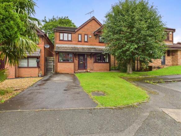 4 bed property, in Firethorn Drive, £410,000