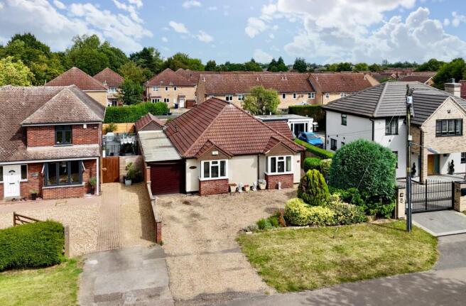 3 bed property, in Duloe Road, £495,000