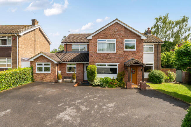 4 bed property, in Pound Lane, £1,500,000
