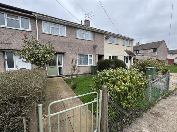 3 bed property, in Carstairs Avenue, £210,000