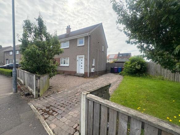 3 bed property, in Bruce Terrace, £95,000