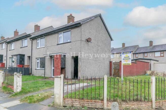 3 bed property, in Cote Ley Crescent, £199,950