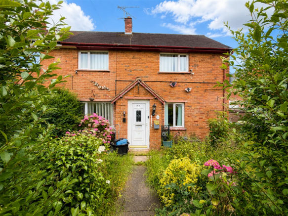 3 bed property, in Ffordd Llanerch, £139,950
